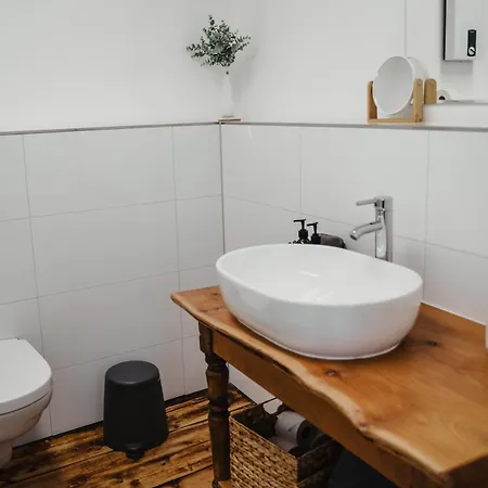 Daire Ii Gemuetliches 1-zimmer-apartment & Eigenes Bad Ii Koblenz (Rhineland-Palatinate)
